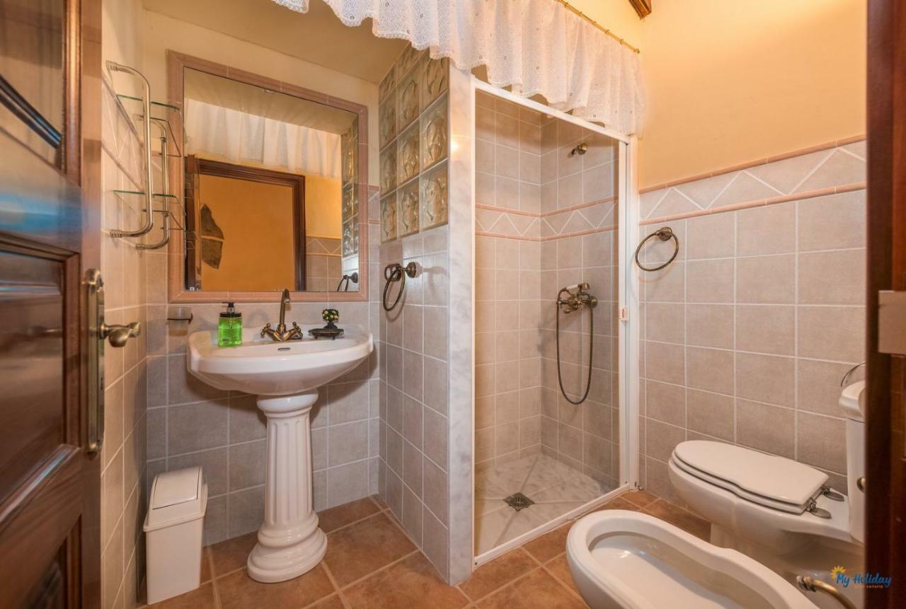 Artemi Carretera Holiday home *